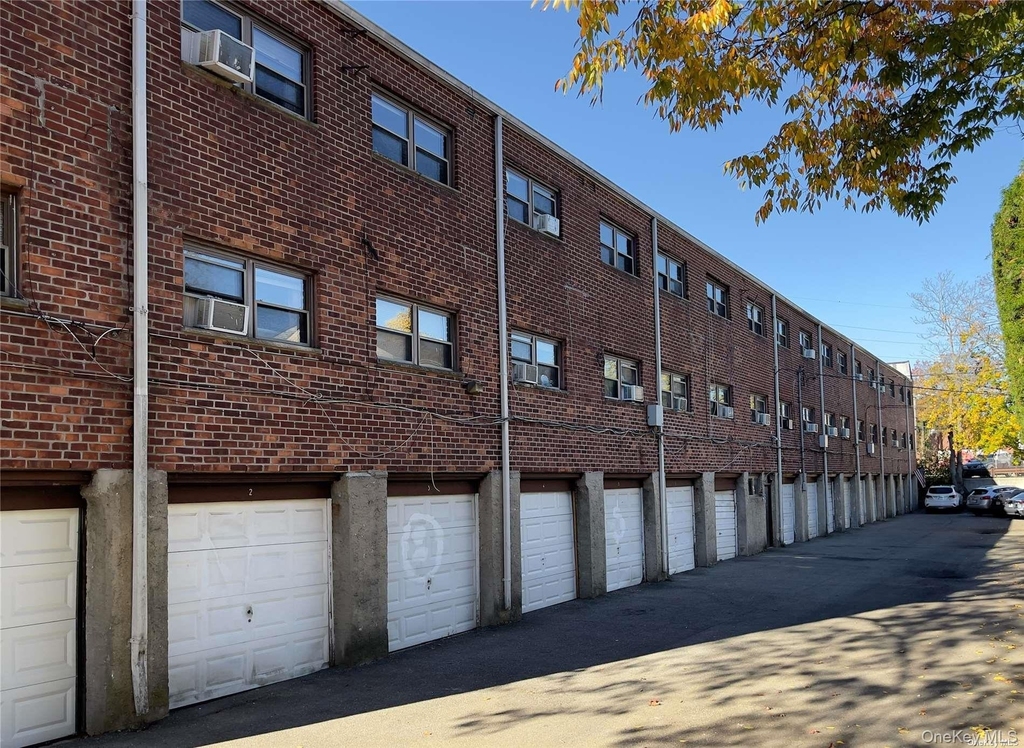 134 Covert Avenue - Photo 7