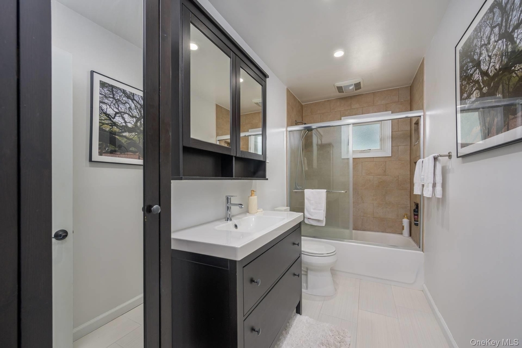 35 Maryland Boulevard - Photo 11