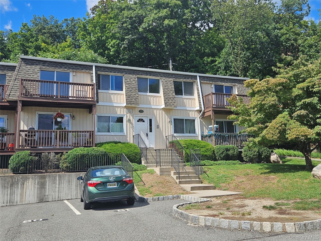 14 Pavilion Road - Photo 3
