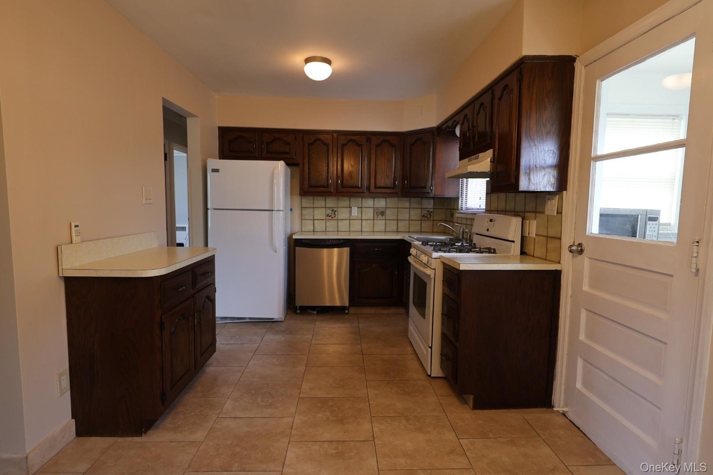 492 4th Street - Photo 5