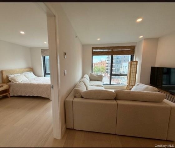 14449 Northern Boulevard - Photo 4
