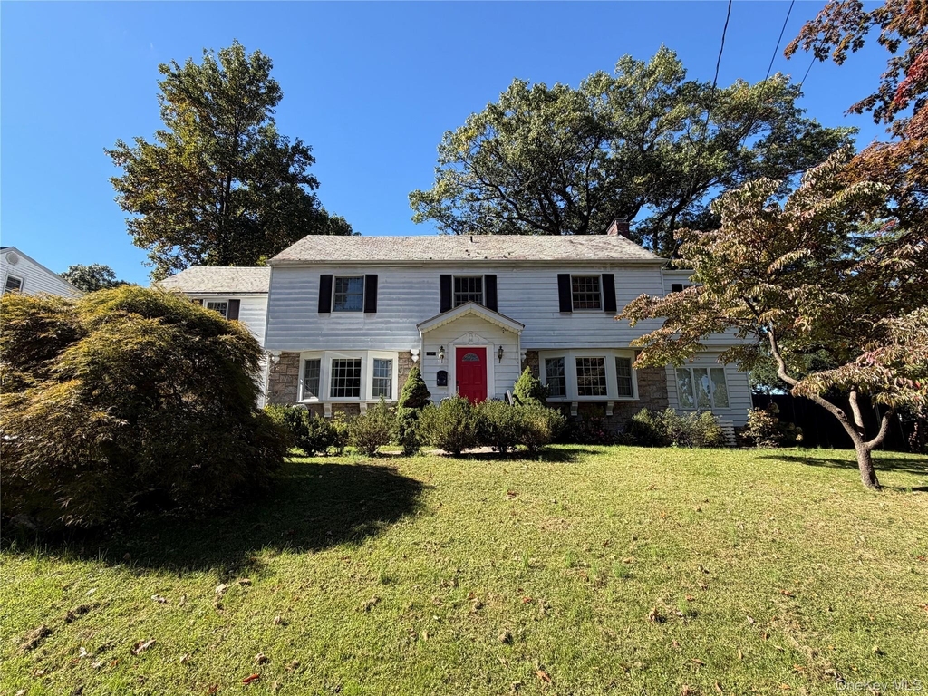 329 Grandview Boulevard - Photo 0