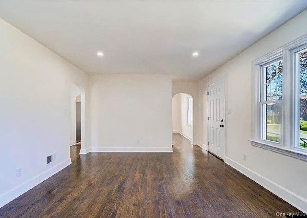 63 Fairview Avenue - Photo 2