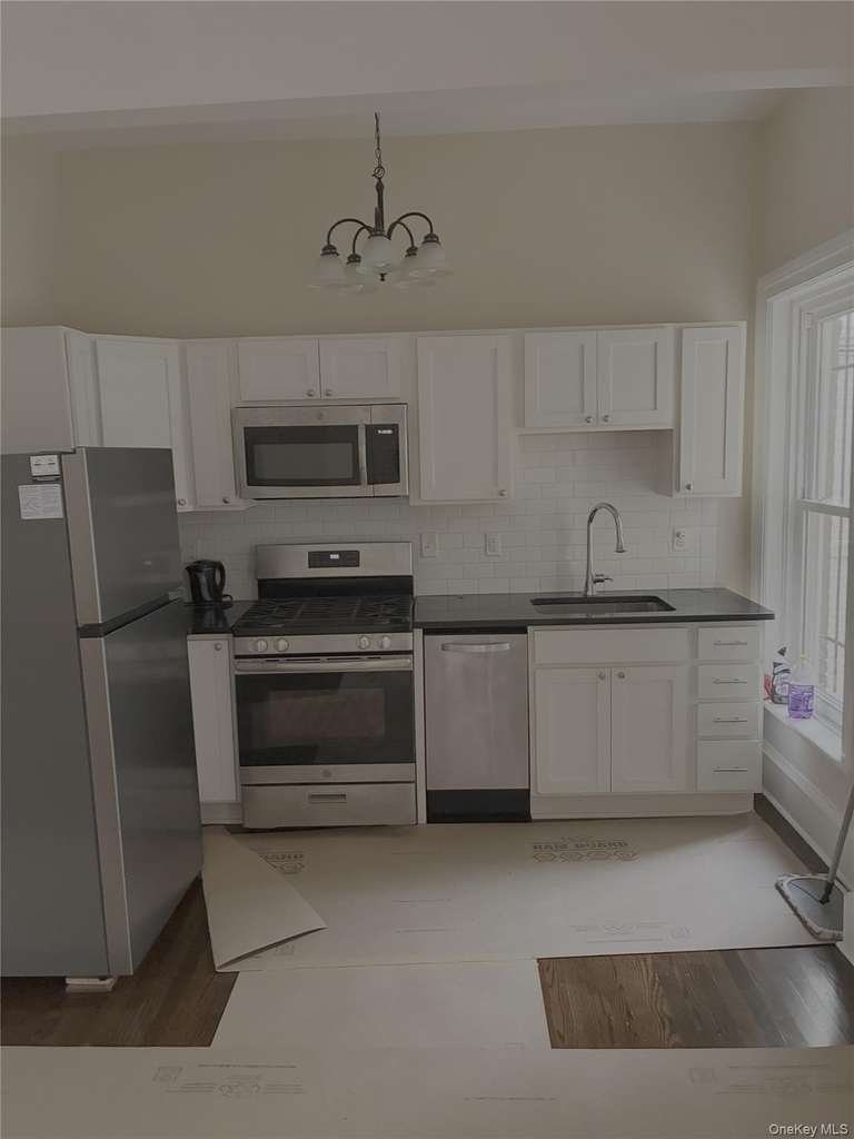 149 Chestnut Street - Photo 4
