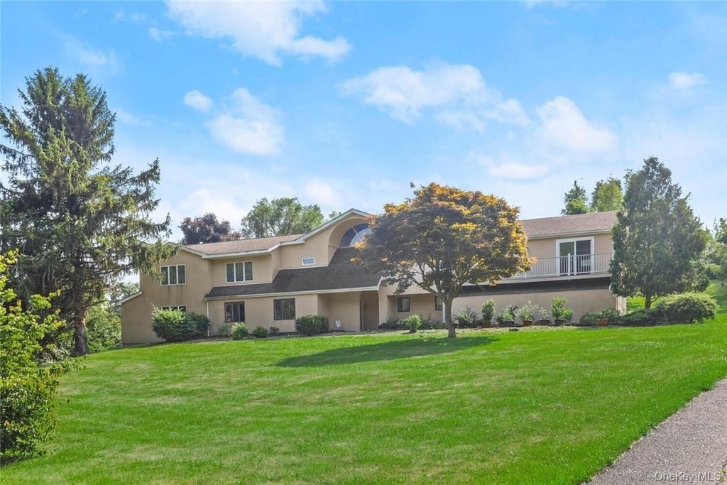 613 Horsepound Road - Photo 1