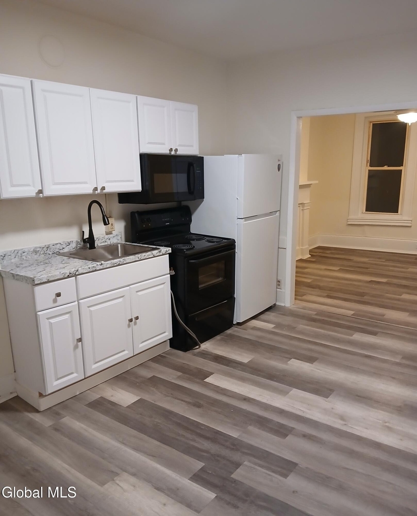 509 23rd Street - Photo 1