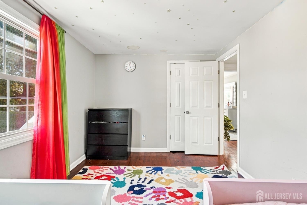 74 Elmwood Avenue - Photo 19