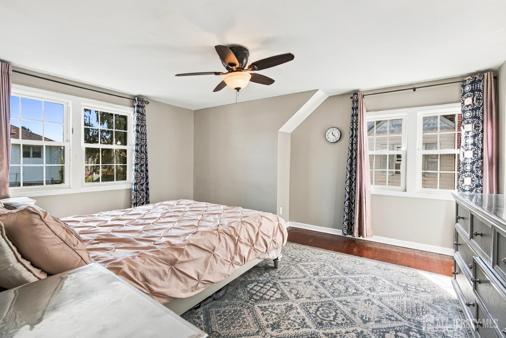 74 Elmwood Avenue - Photo 16