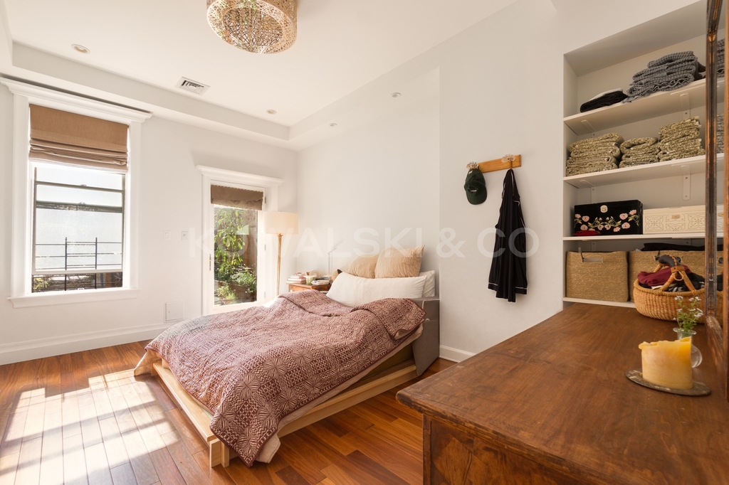 336 10th Street - Photo 8