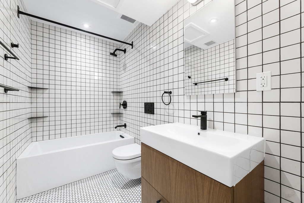 467 Hicks Street - Photo 4