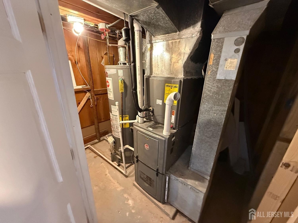 35 Maplewood Avenue - Photo 16