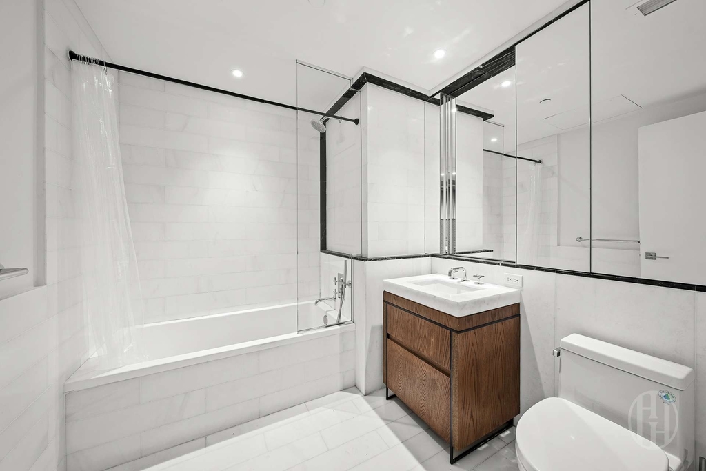 561 Pacific Street - Photo 5