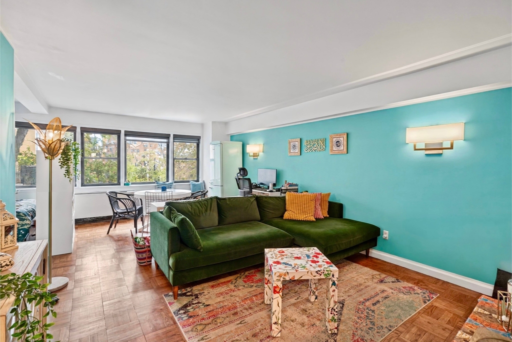 55 E 9th Street - Photo 0