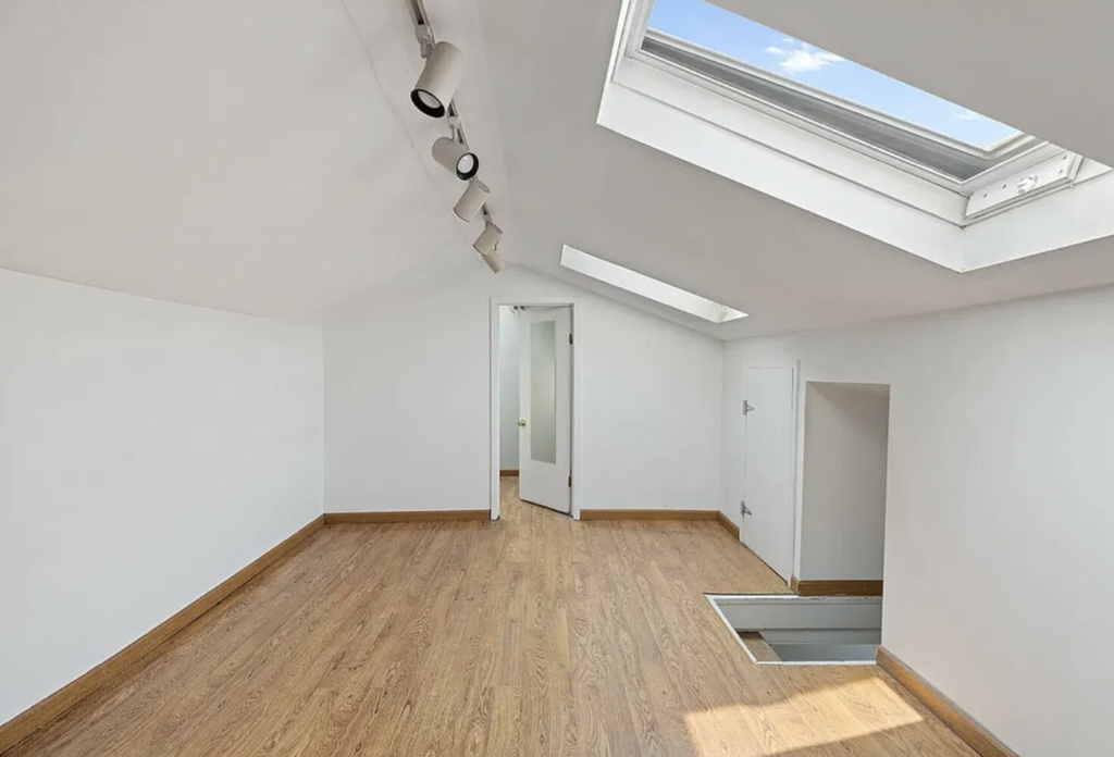 319 Union Street - Photo 5