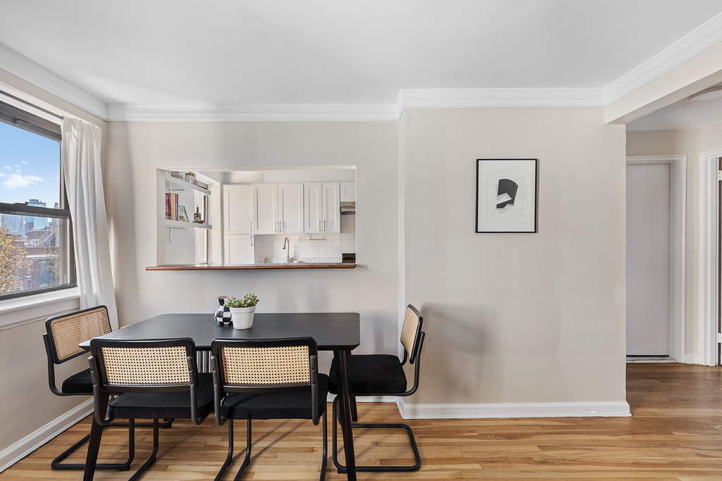319 Union Street - Photo 1