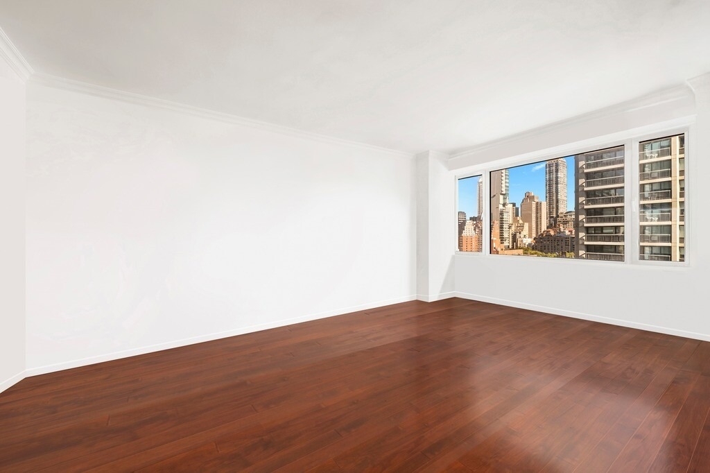 303 E 57th Street - Photo 3