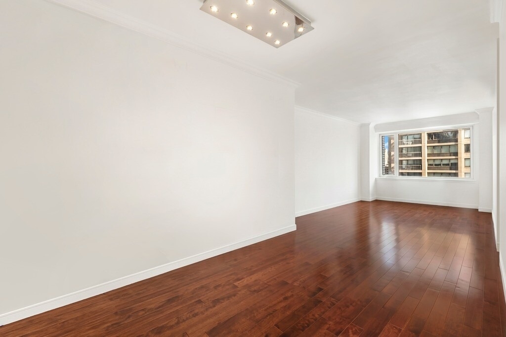303 E 57th Street - Photo 4