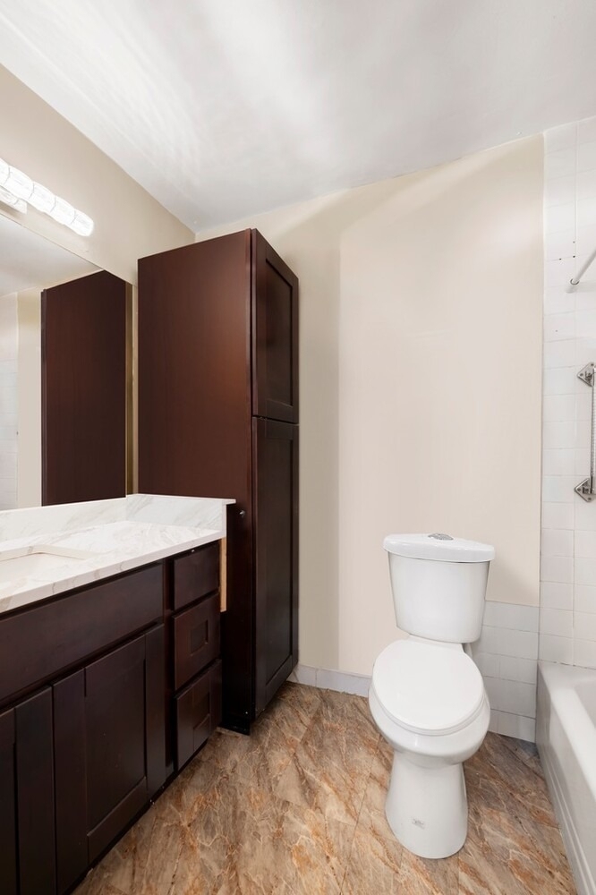 303 E 57th Street - Photo 2
