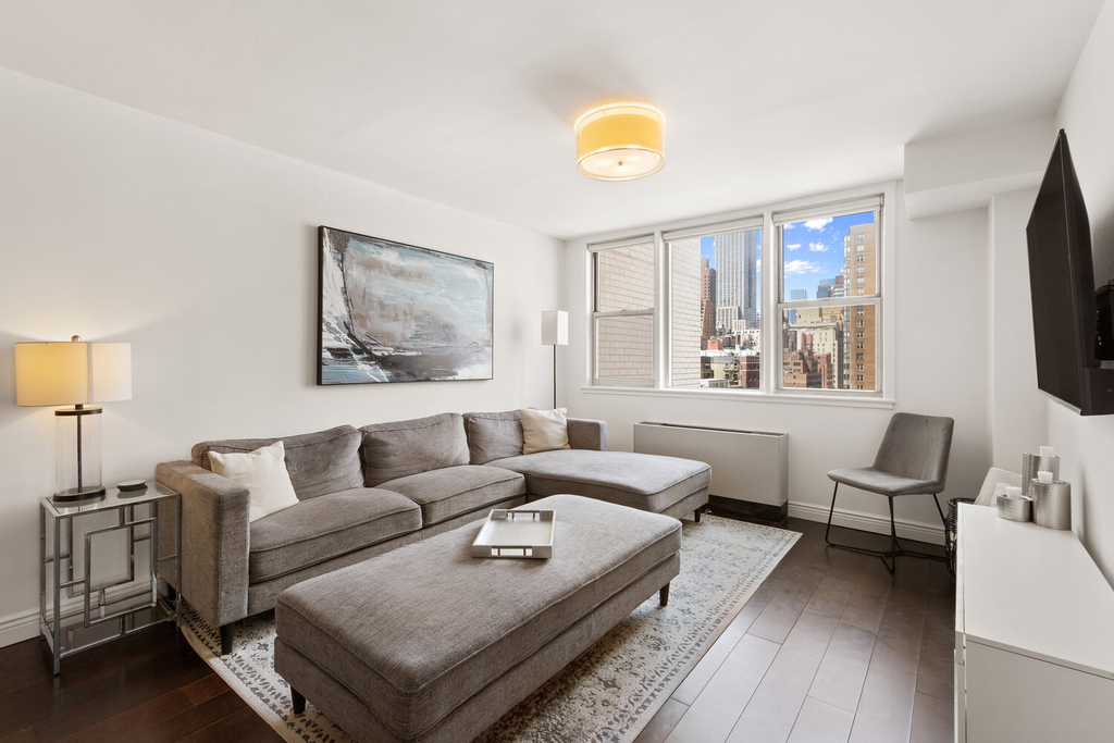 201 E 36th Street - Photo 1