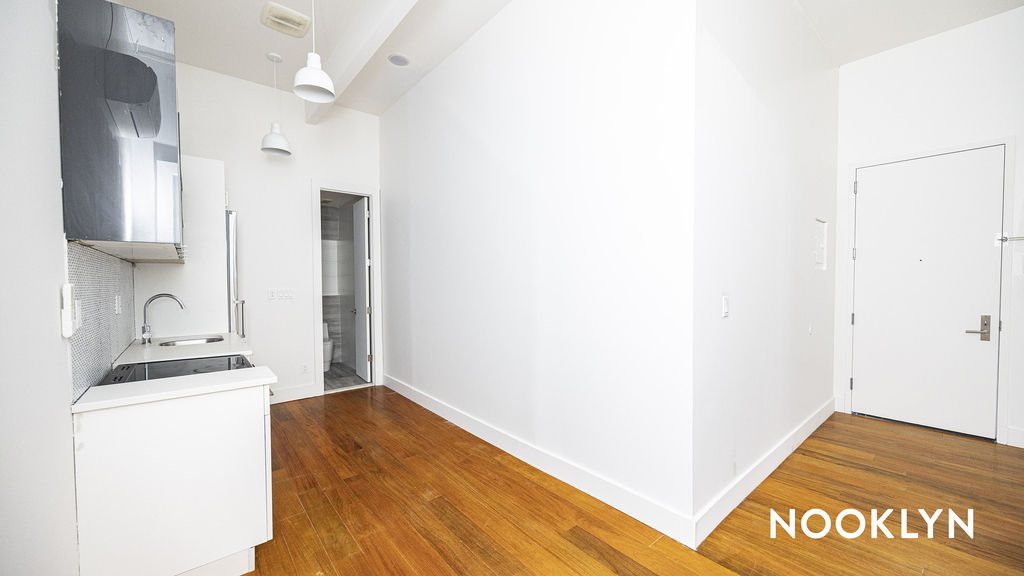 228 Kingsland Avenue - Photo 10