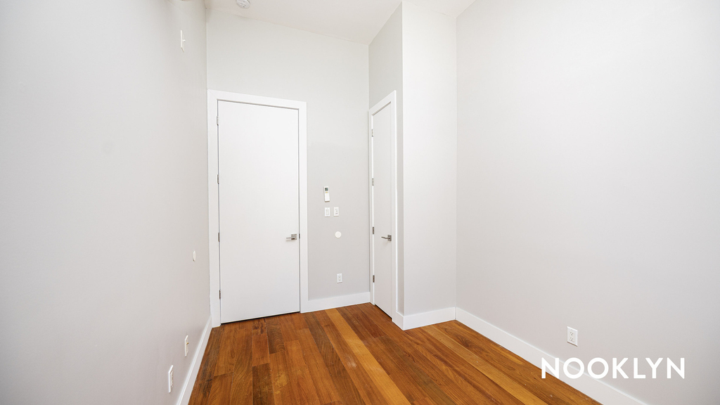 228 Kingsland Avenue - Photo 5