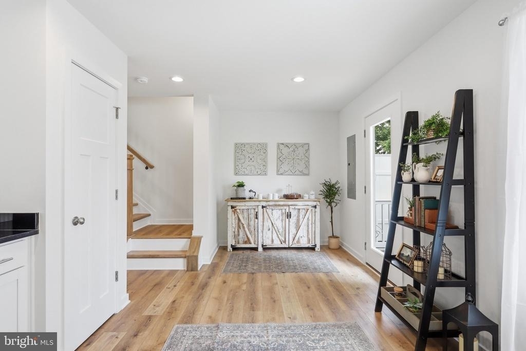 242 Blue Ridge Avenue - Photo 17
