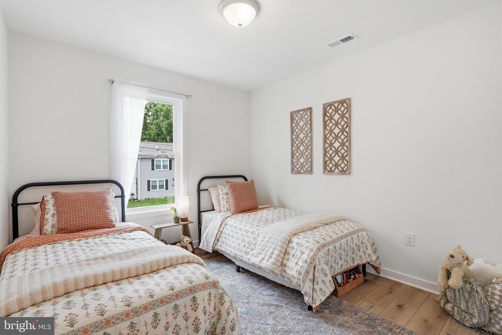 242 Blue Ridge Avenue - Photo 22