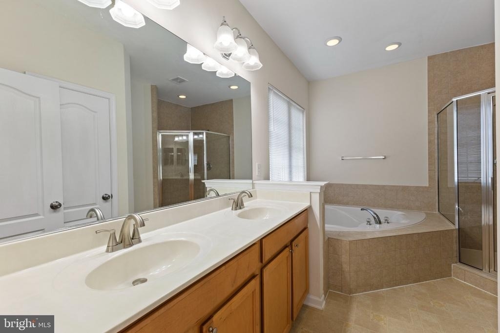 6 Charter Gate Drive - Photo 18