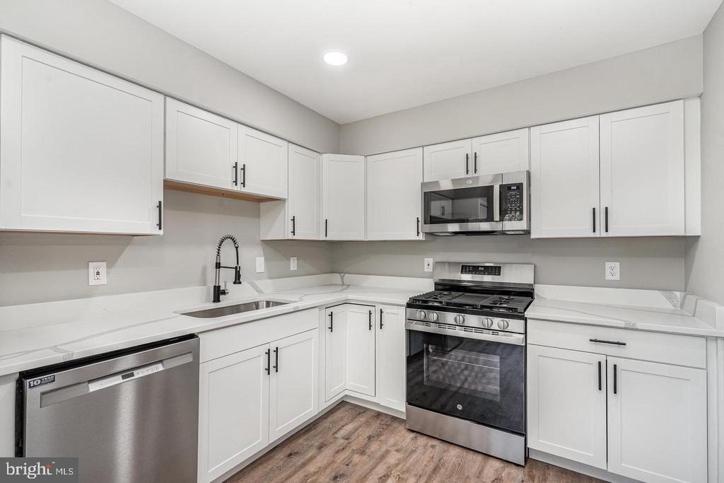 10701 Houck Drive - Photo 8