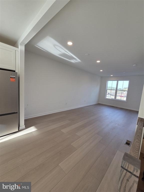 25039 Deselby Square - Photo 3