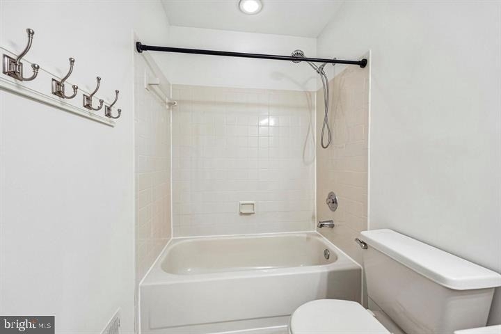 21208 Hedgerow Terrace - Photo 31