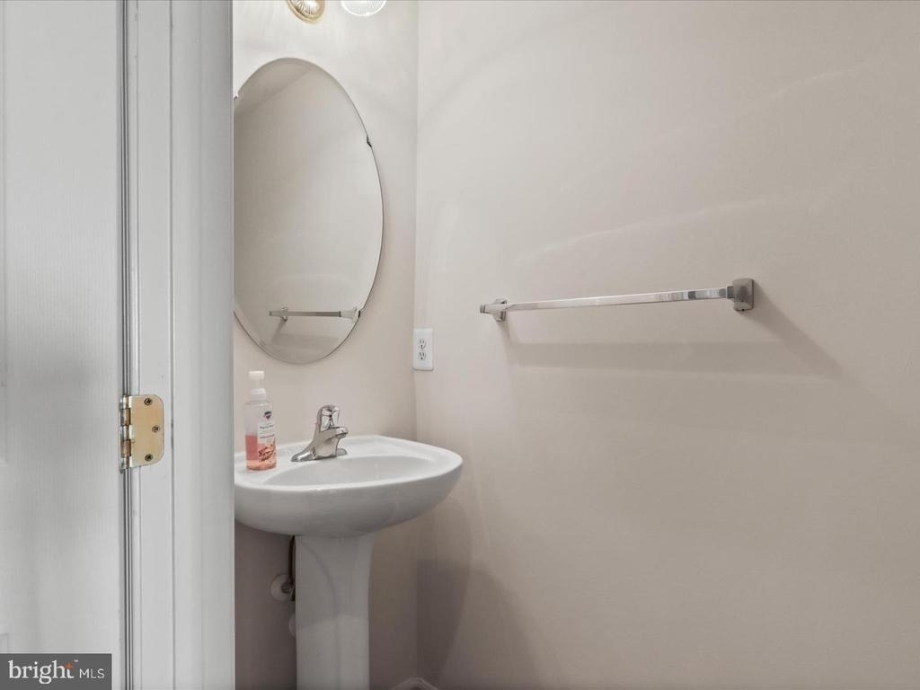 43417 Spring Cellar Court - Photo 39