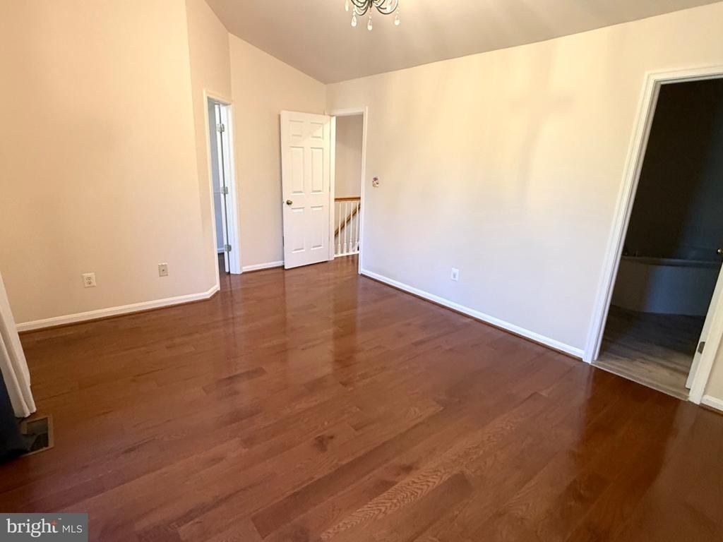20597 Banbury Square - Photo 24