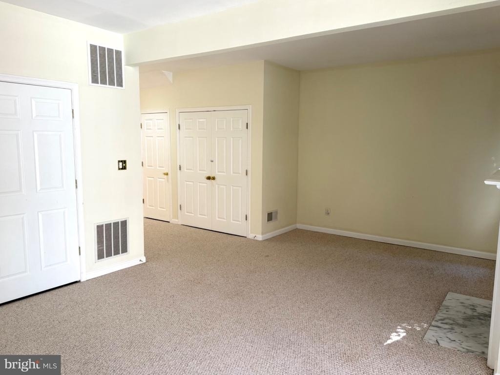 20597 Banbury Square - Photo 34