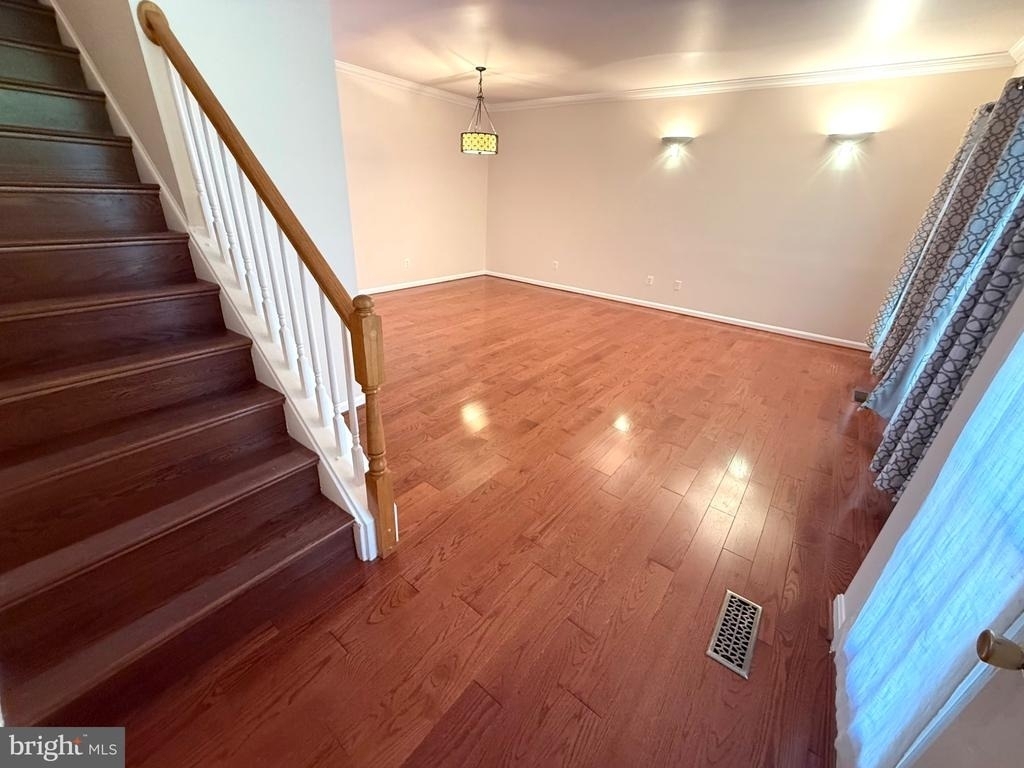 20597 Banbury Square - Photo 14