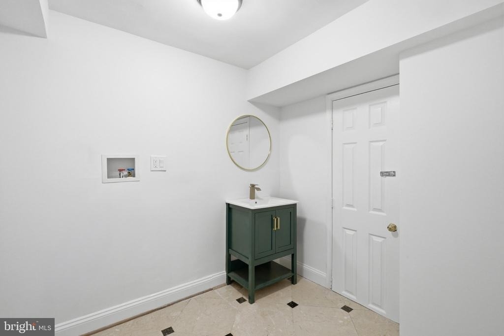 6503 Anna Maria Court - Photo 40