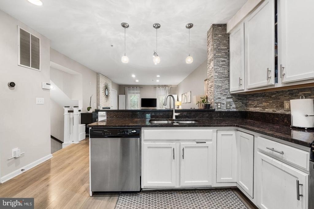 8850 Ashgrove House Lane - Photo 10