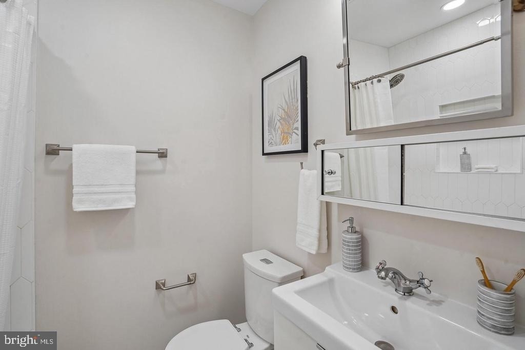 10316 Monroe Court - Photo 16