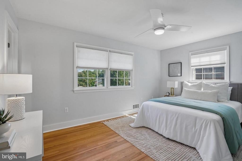 10316 Monroe Court - Photo 9