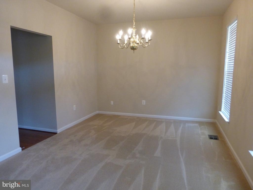 1407 Graham Drive - Photo 5