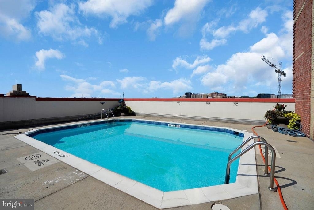 1020 Highland Street N - Photo 24