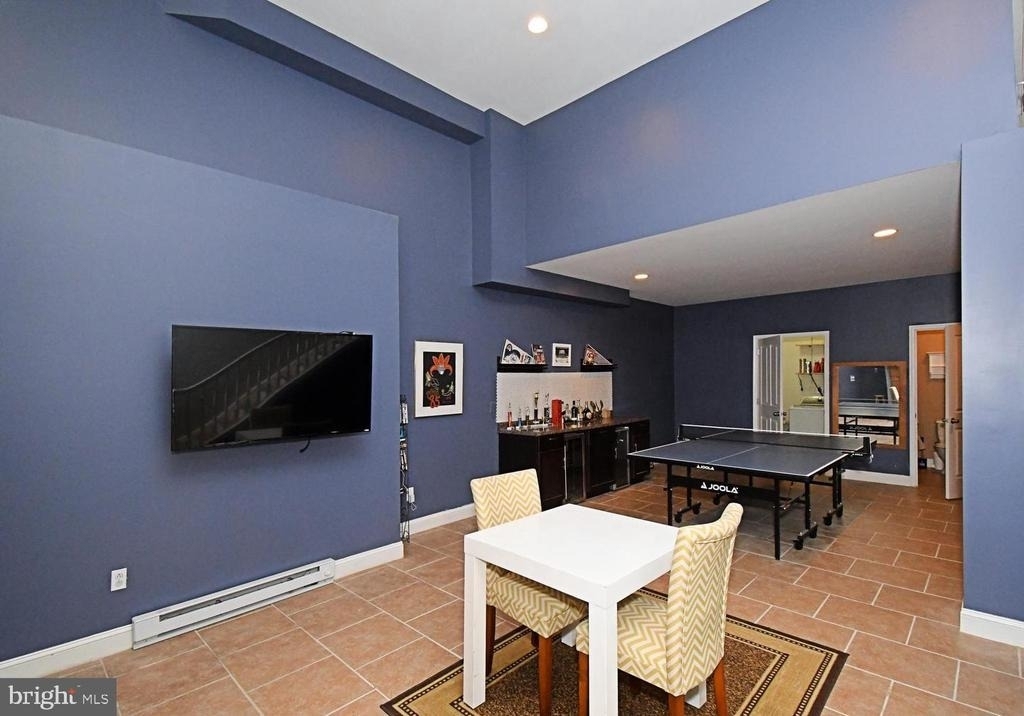 919 N American Street - Photo 29