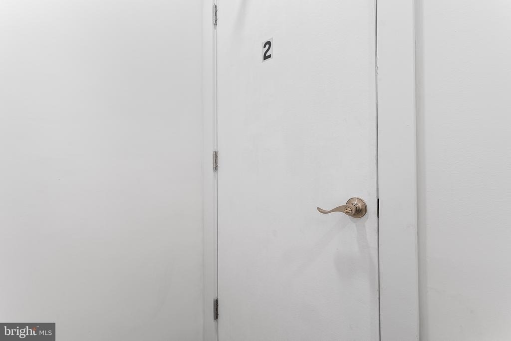 1224 Chancellor Street - Photo 2