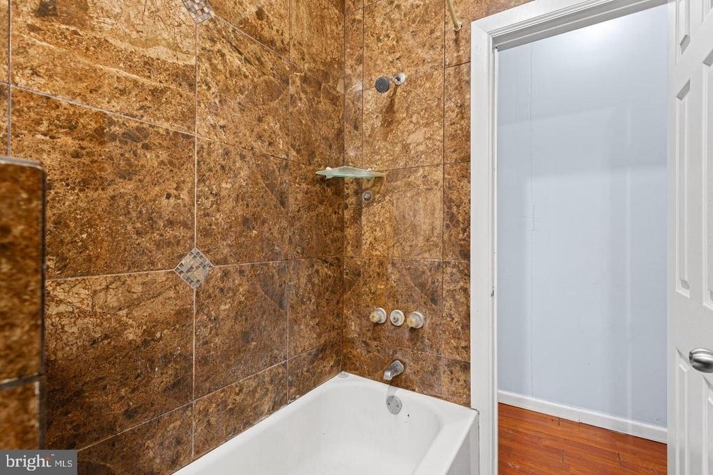 5446 Walnut Street - Photo 12