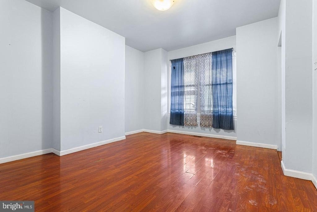 5446 Walnut Street - Photo 5