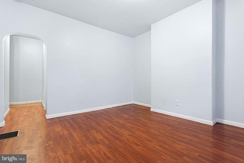 5446 Walnut Street - Photo 4