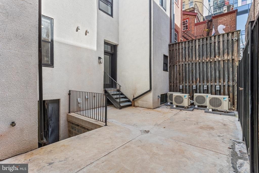 1224 Chancellor Street - Photo 13