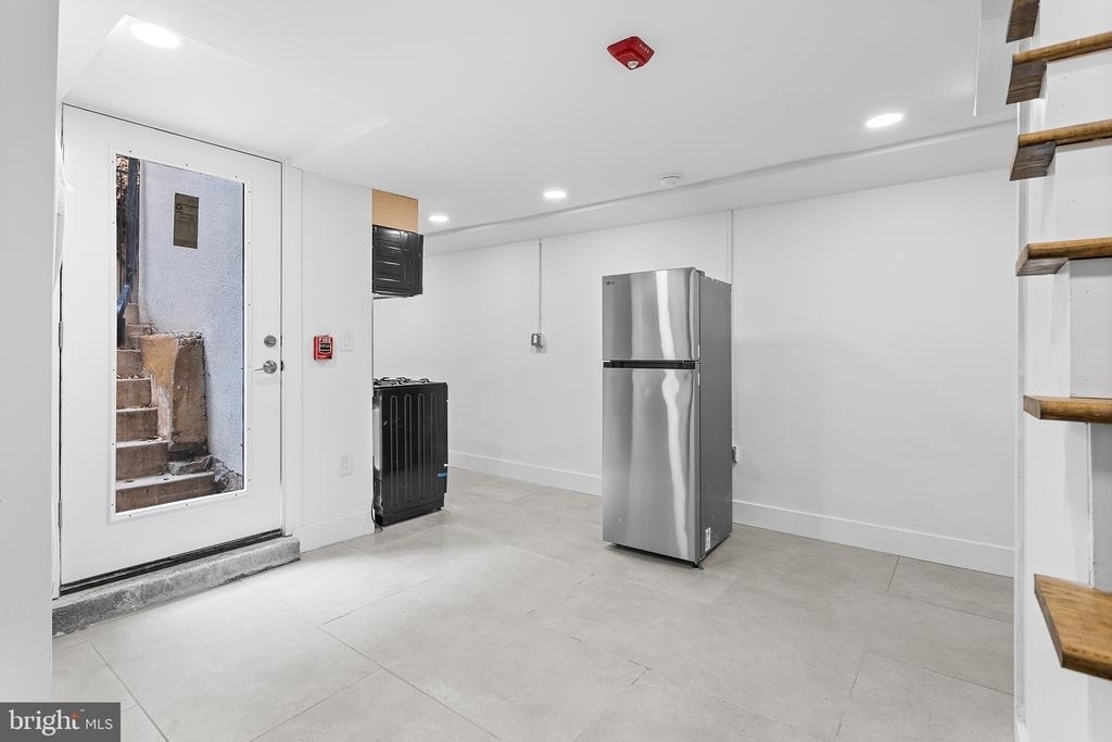 1224 Chancellor Street - Photo 7