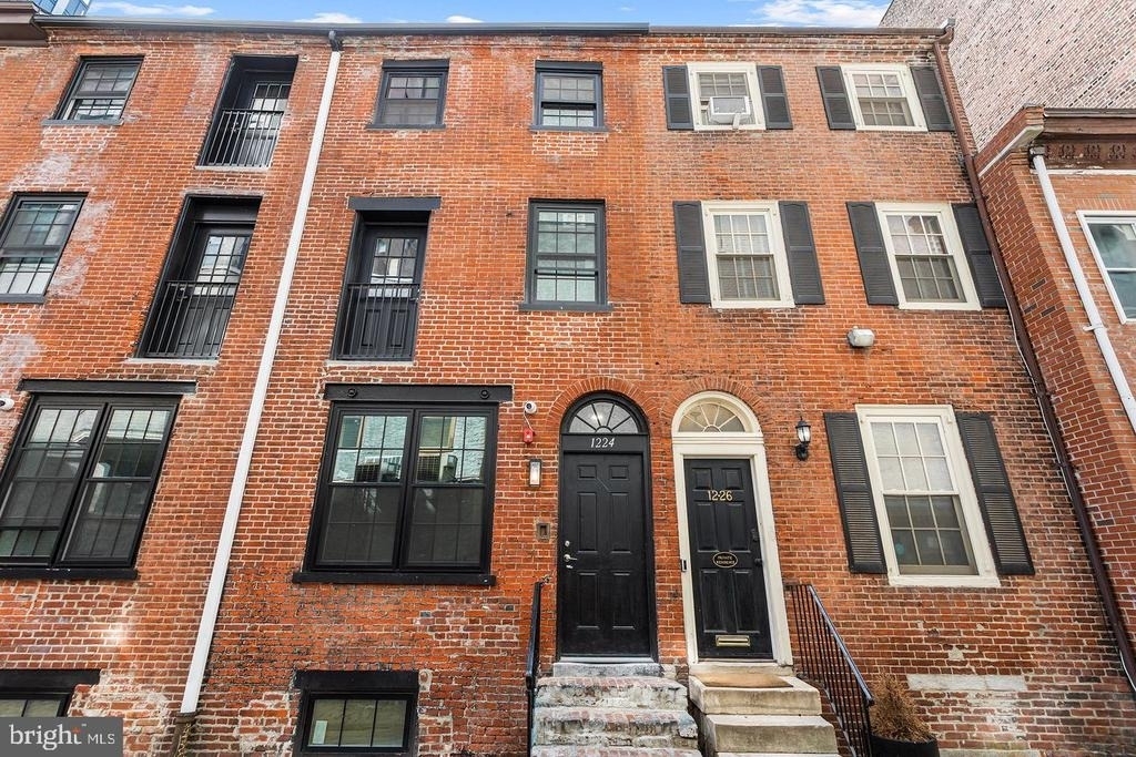 1224 Chancellor Street - Photo 0
