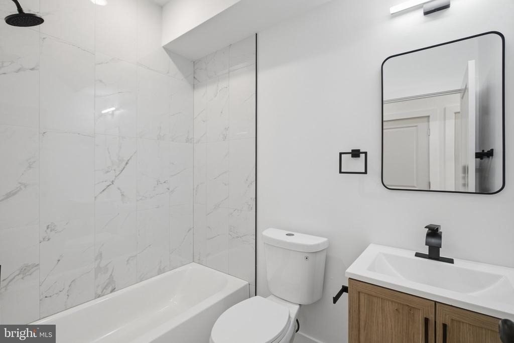 731 W Huntingdon Street - Photo 4